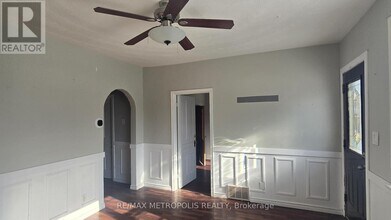 286 Olive Ave in Oshawa, ON - Building Photo - Building Photo