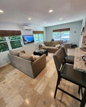 131 N Ocean Ln in Islamorada, FL - Building Photo - Building Photo
