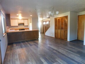 3403 Honeywood St in Eugene, OR - Building Photo - Building Photo