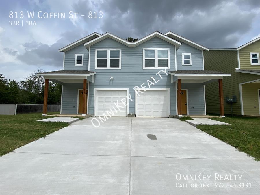 813 W Coffin St in Denison, TX - Building Photo