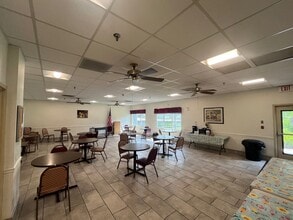 Township Village Apartments in East Alton, IL - Foto de edificio - Building Photo