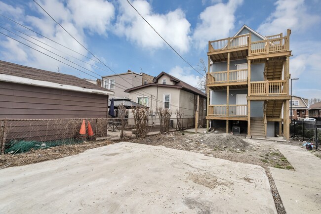 1407 S 59th Ct in Cicero, IL - Building Photo - Building Photo