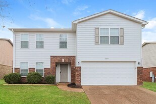 10071 Branley Oak Dr in Cordova, TN - Building Photo