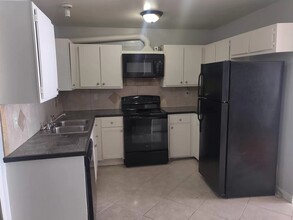 843 Garden Walk Blvd-Unit -A in Atlanta, GA - Building Photo - Building Photo