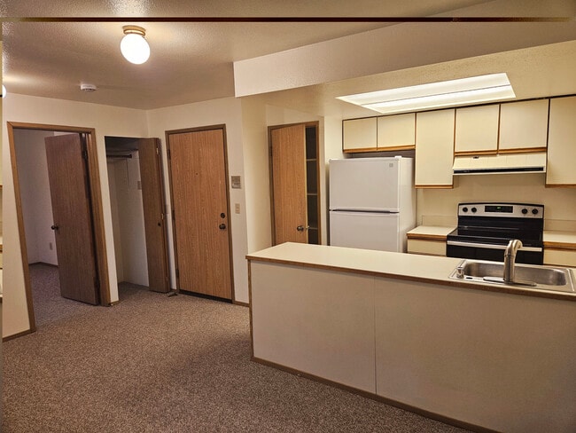 3011 NE 147th St in Shoreline, WA - Foto de edificio - Building Photo