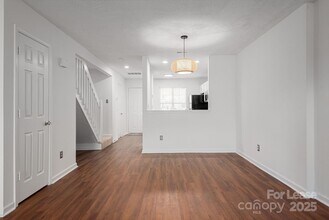 9204 Four Mile Crk Rd in Charlotte, NC - Building Photo - Building Photo