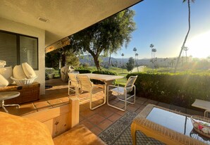 47 Juan Carlos Dr in Rancho Mirage, CA - Building Photo