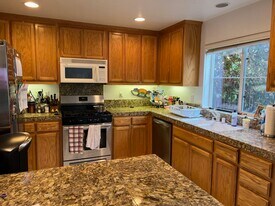 7311 Briza Loop in San Ramon, CA - Building Photo