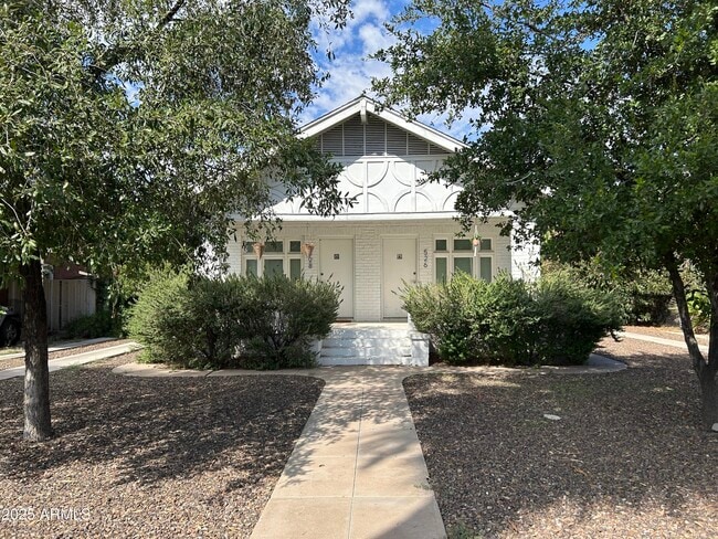 526 W Culver St in Phoenix, AZ - Building Photo - Building Photo