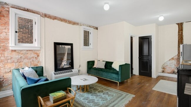 Hubbard Apartments in Detroit, MI - Foto de edificio - Building Photo