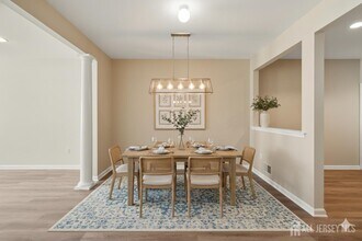 102 Forest Dr in Piscataway, NJ - Building Photo - Building Photo