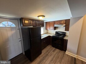 134 W Airy St in Norristown, PA - Building Photo