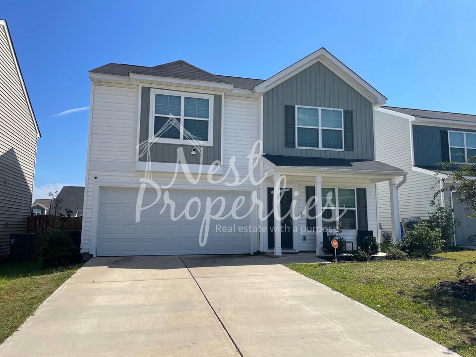 2106 County Line Trl in Elgin, SC - Building Photo