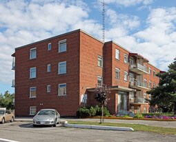 508 Danforth Rd in Toronto, ON - Building Photo