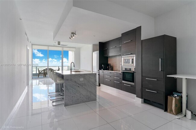 property at 900 Biscayne Blvd