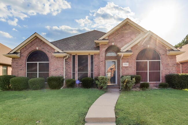 1152 Taylor Ln in Lewisville, TX - Building Photo - Building Photo