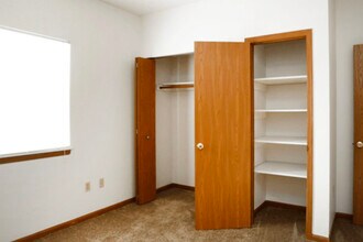 North Park Apartments in Springfield, OH - Foto de edificio - Building Photo