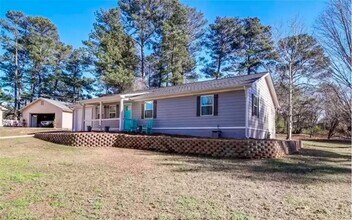 1128 Wayne Dr SW in Snellville, GA - Building Photo - Building Photo