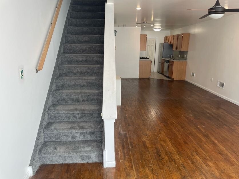 928 E Passyunk Ave, Unit 3 in Philadelphia, PA - Foto de edificio