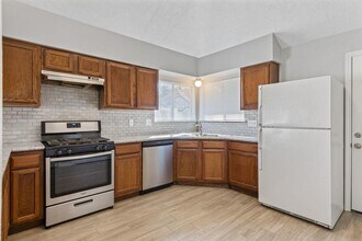 6019 Shady Manor Dr in Katy, TX - Building Photo - Building Photo