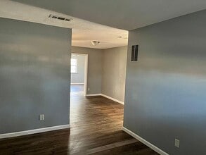 6710 Sebring Dr in Dallas, TX - Building Photo - Building Photo