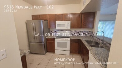 9518 Newdale Way in Riverview, FL - Building Photo - Building Photo