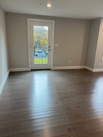 328 Bank in East Harwich, MA - Building Photo - Building Photo