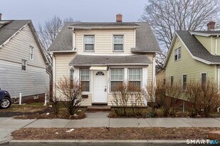 941 1st Ave in West Haven, CT - Building Photo