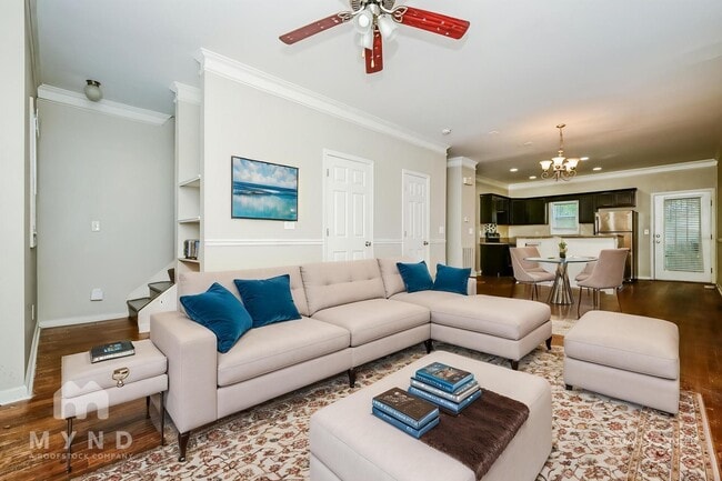property at 1575 Laurel Park Cir