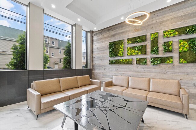 662 Avenue C in Bayonne, NJ - Building Photo - Building Photo