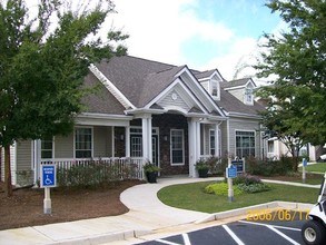 Cambridge Downs in Loganville, GA - Foto de edificio - Building Photo