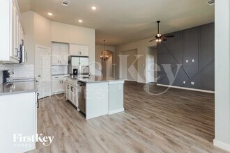 2107 Slow Stream Dr in Royse City, TX - Foto de edificio - Building Photo