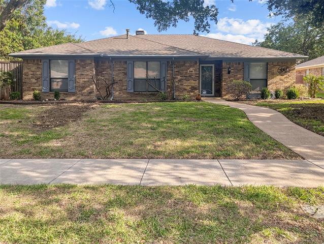 property at 2106 Glen Forest Ln