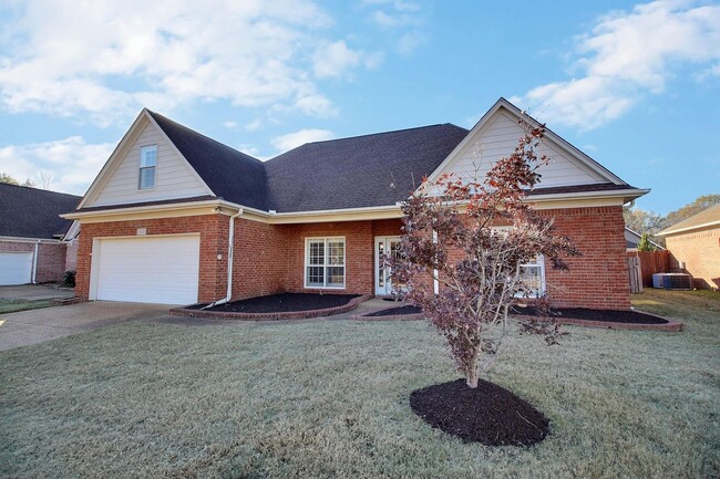 1325 Rain Hollow Cir W in Collierville, TN - Building Photo - Building Photo