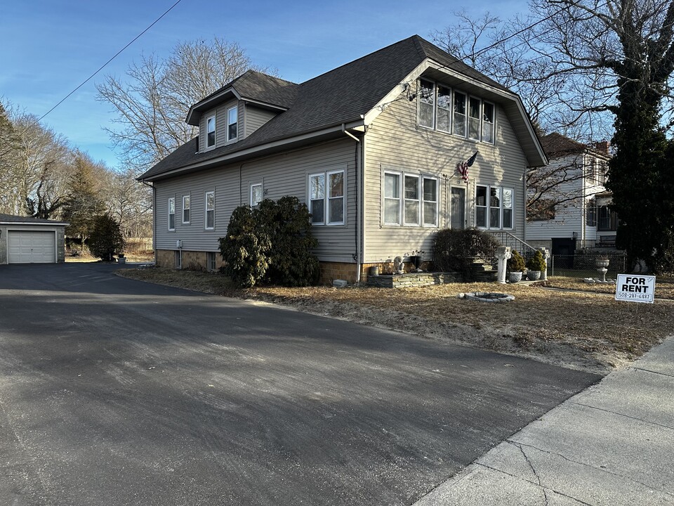 15 Main St, Unit Acushnet’s 2nd floor in Acushnet, MA - Building Photo