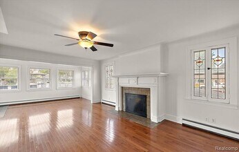 37697 Mast Ct in Harrison Township, MI - Building Photo - Building Photo