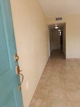 16 W 16th Ave in Hialeah, FL - Building Photo - Building Photo
