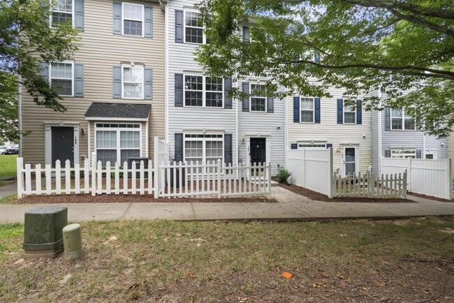 3011 Barrymore St in Raleigh, NC - Building Photo - Building Photo