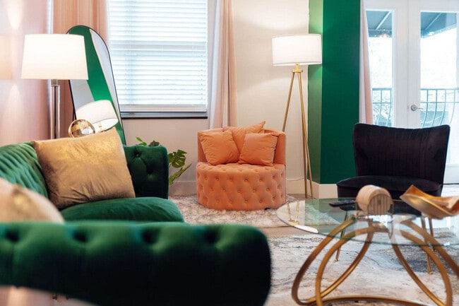 202 E Main St in Johnson City, TN - Building Photo - Building Photo