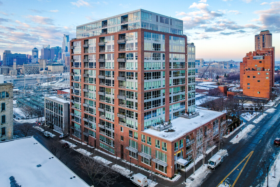 Phoenix on the River in Minneapolis, MN - Building Photo