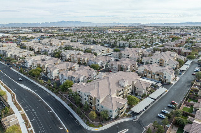 Esplanade in Las Vegas, NV - Building Photo - Building Photo