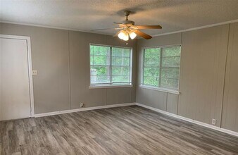 815 S Willow St in Sherman, TX - Building Photo - Building Photo