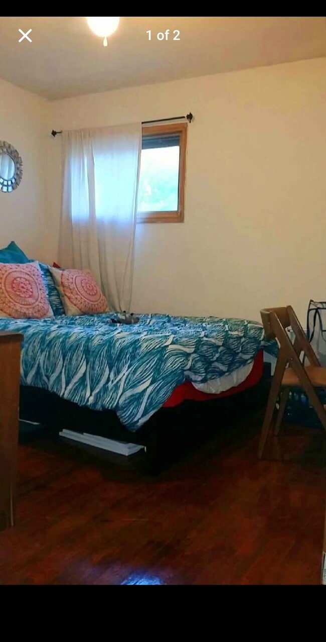 property at 1209 8th St SE