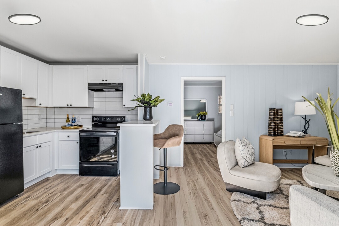 4233 Brownsboro Rd in Winston-Salem, NC - Foto de edificio