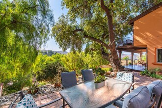 5734 Fairview Pl in Agoura Hills, CA - Building Photo - Building Photo