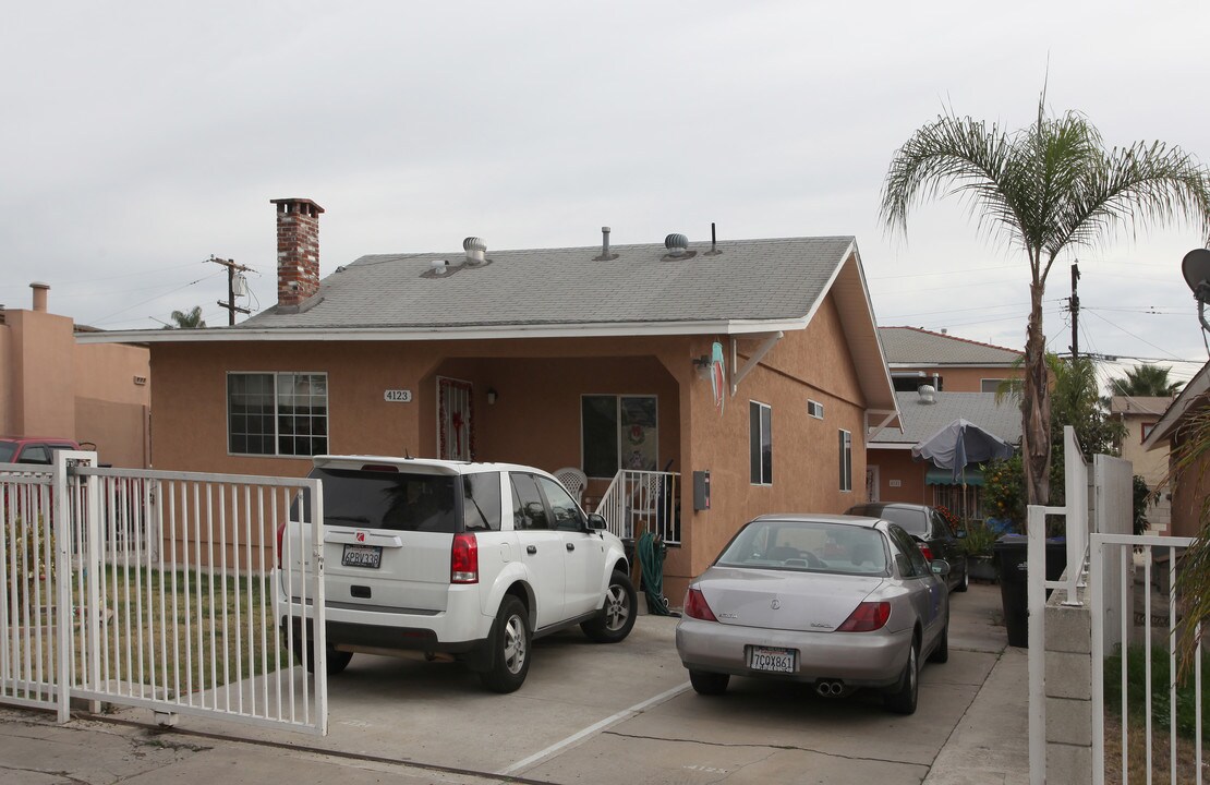 4117-4123 42nd St in San Diego, CA - Building Photo