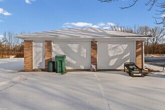 46730 Romeo Plank Rd in Macomb, MI - Building Photo - Building Photo