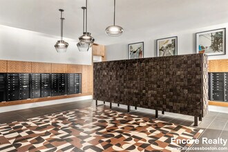 1 Leighton St in Cambridge, MA - Foto de edificio - Building Photo