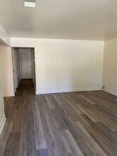 810 Camellia Way in Vacaville, CA - Foto de edificio - Building Photo