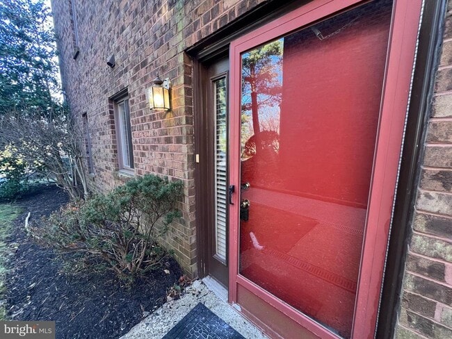 property at 1701 Mountainview Dr